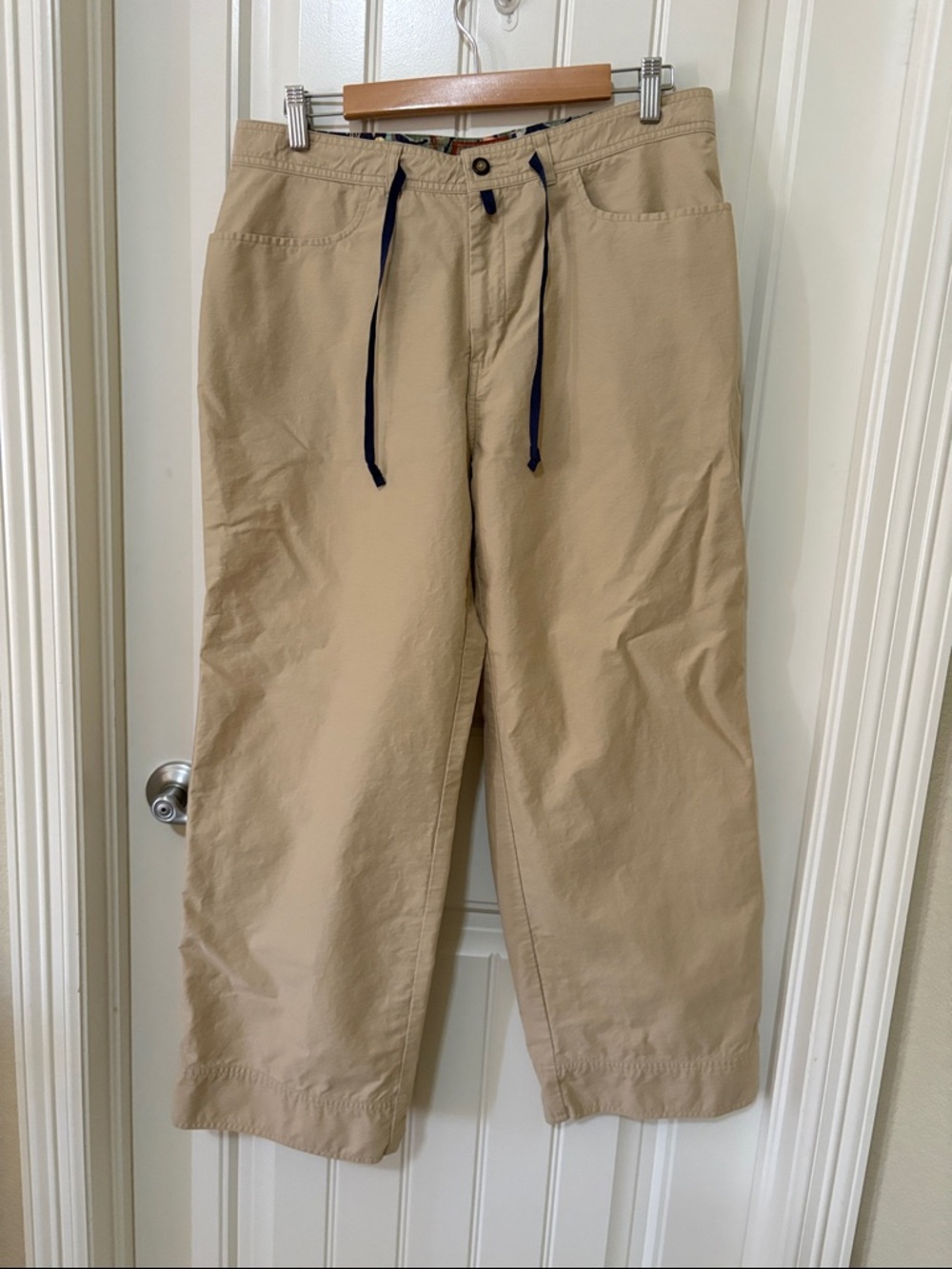 Toad&Co Khaki Drawstring Chino Pants with Navy Cord